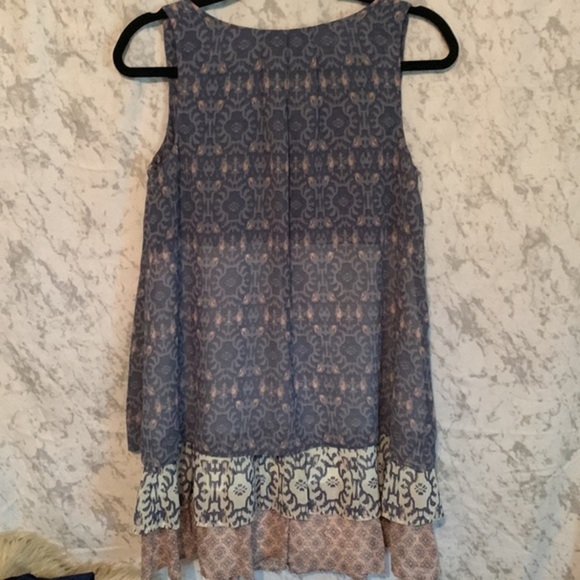 Rewind Sleeveless Tiered Mini Dress Blue, Pink and White Womens Size Small - Picture 5 of 10